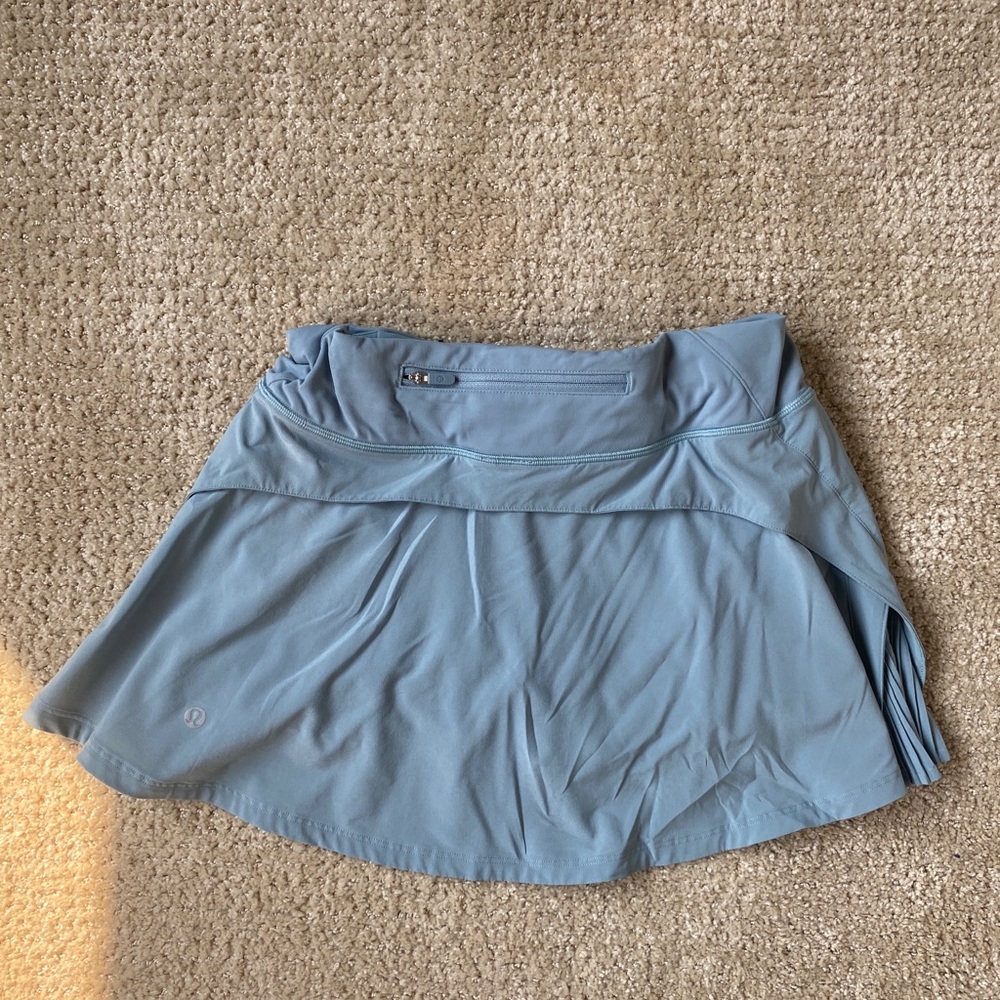 Blue lululemon skirt (I don’t know the name)
